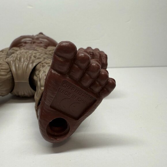 Bigfoot Sasquatch Action Figure 2015 Toys R Us Animal Planet Collectible By Chap - Picture 2 of 6